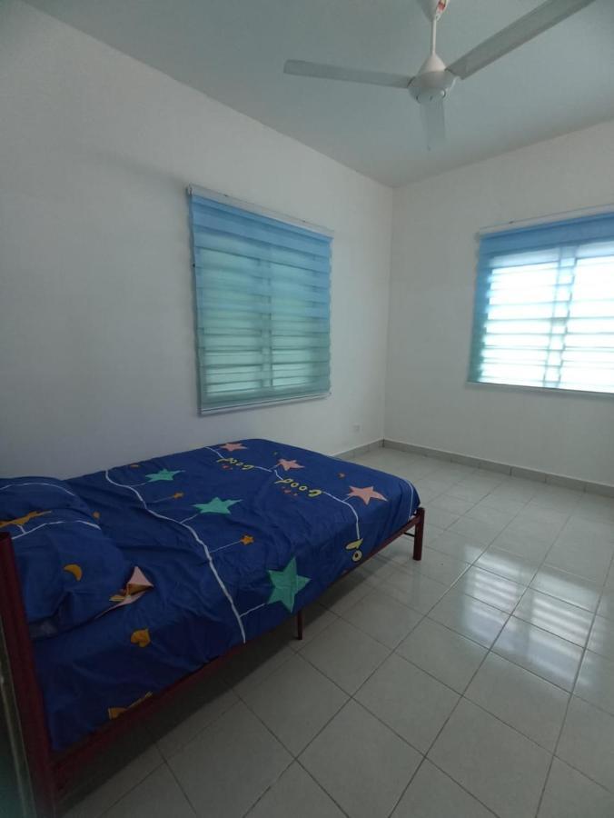Aisya Homestay Bajet Karak Setia Eksteriør bilde