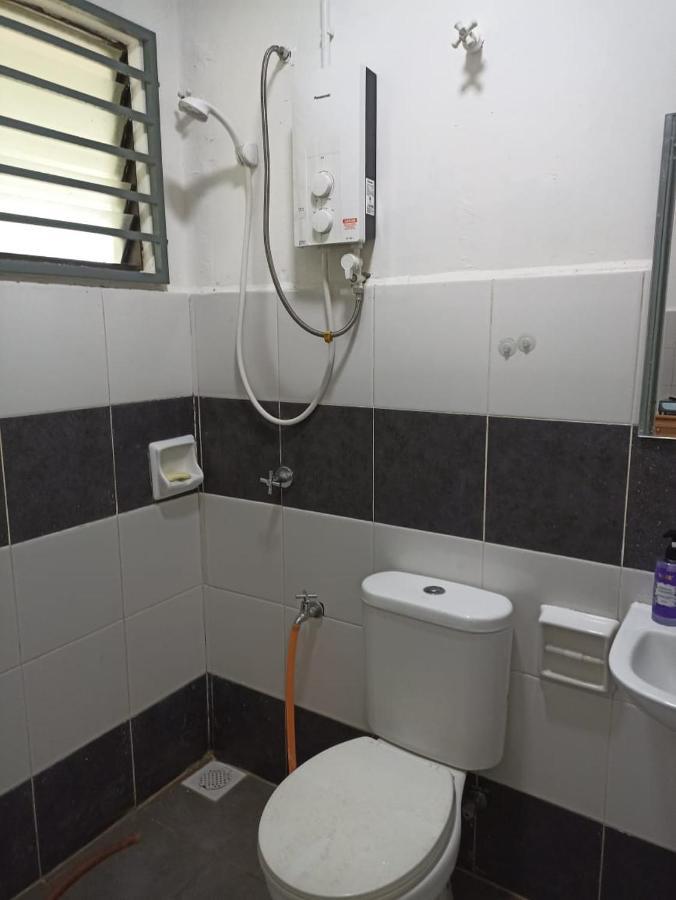 Aisya Homestay Bajet Karak Setia Eksteriør bilde